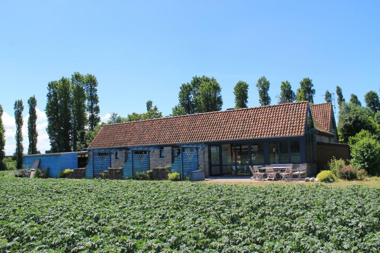Ateljee Devlaux Bed & Breakfast Верне Екстериор снимка